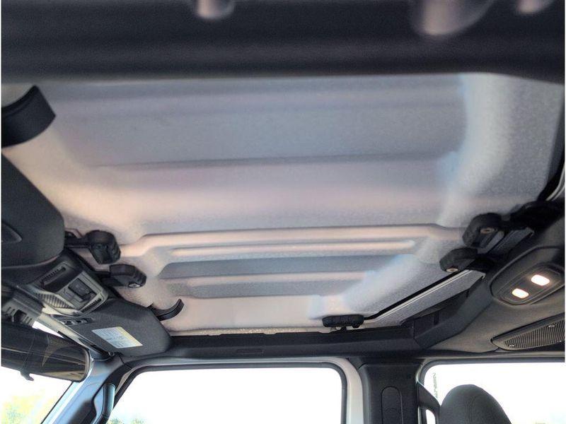 Used 2024 Jeep Wrangler WillysImage 29