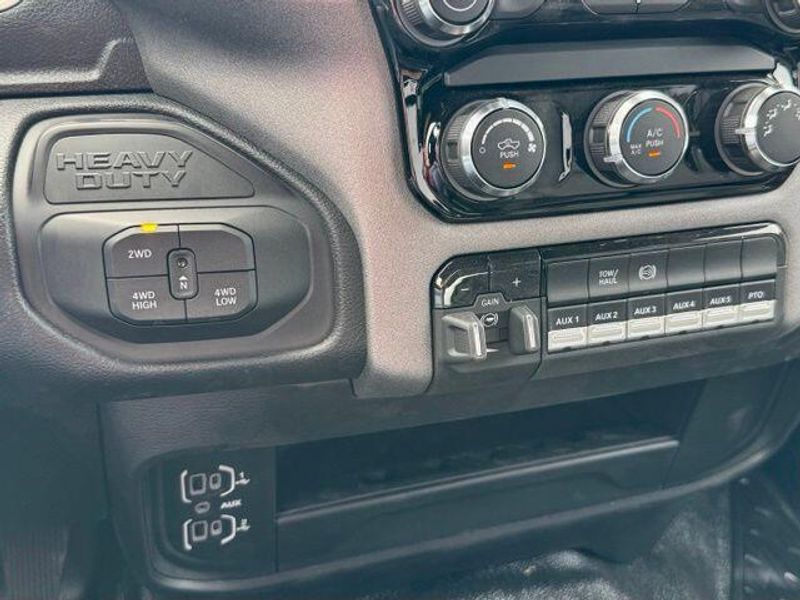 New 2026 RAM 3500 Tradesman Crew Cab Chassis 4x4 60