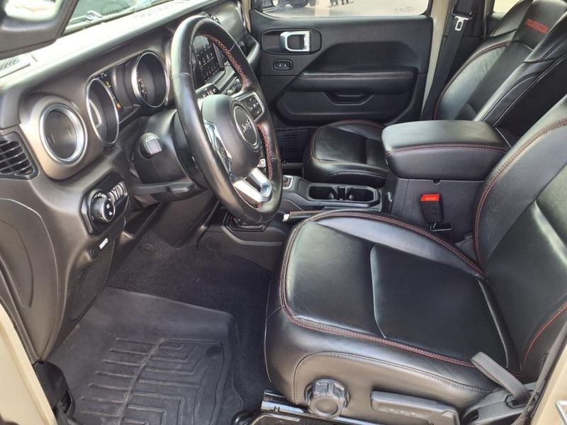 Used 2020 Jeep Gladiator RubiconImage 14