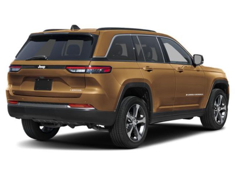 New 2027 Jeep Grand Cherokee LimitedImage 3