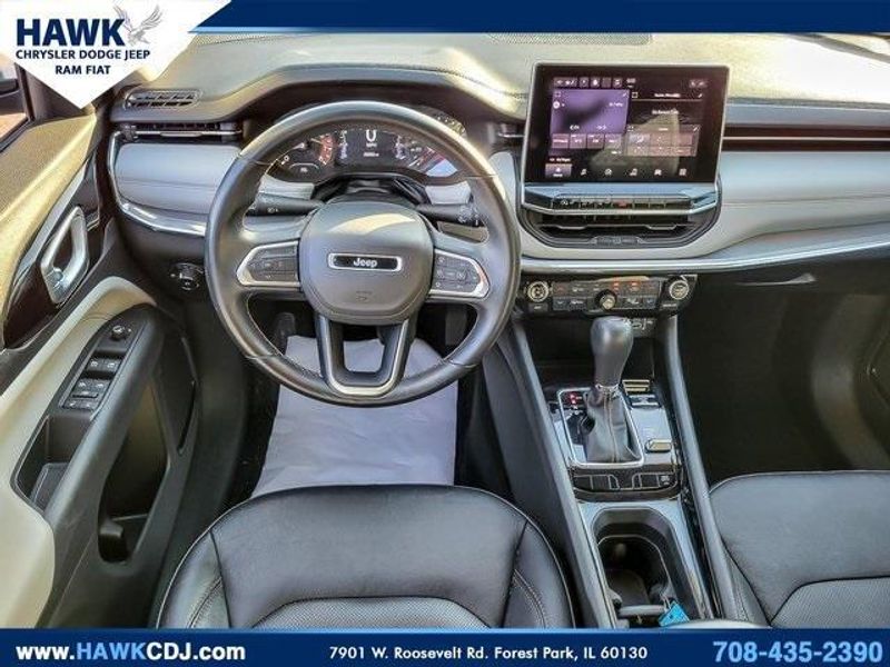 2022 Jeep Compass Limited photo 12