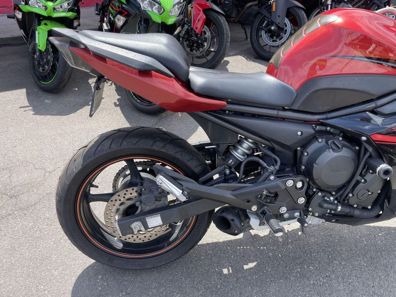Used 2011 Yamaha FZ6R CA Image 12