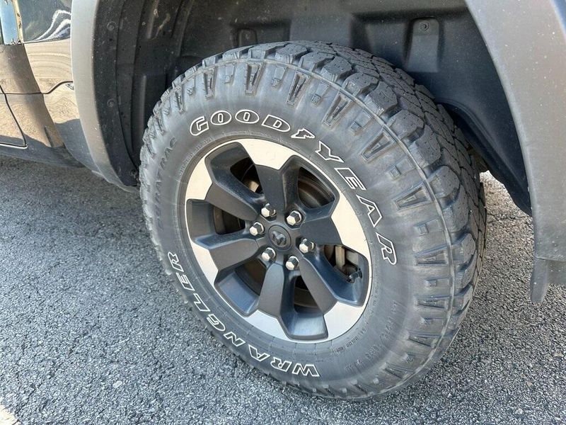 2019 Ram 1500 Rebel photo 18