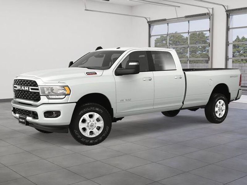 New 2024 RAM 2500 Big Horn Crew Cab 4x4 8