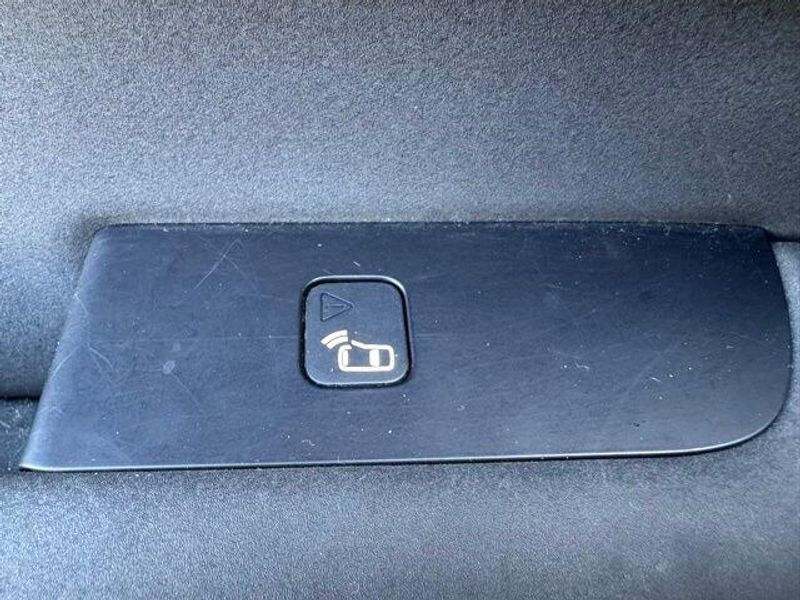 Used 2019 Land Rover Discovery HSE