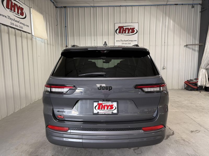 Used 2026 Jeep Grand Cherokee L Limited ReserveImage 4