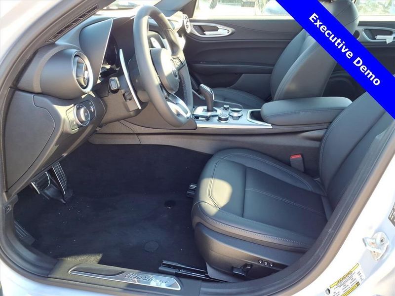 New 2025 Alfa Romeo Giulia RwdImage 14