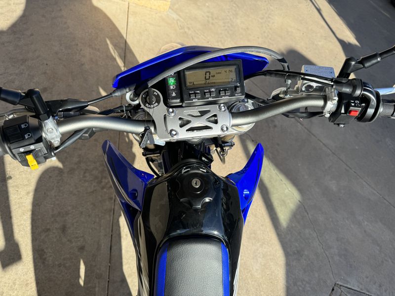 2024 Suzuki DRZ 400SM BLACK AND BLUEImage 3