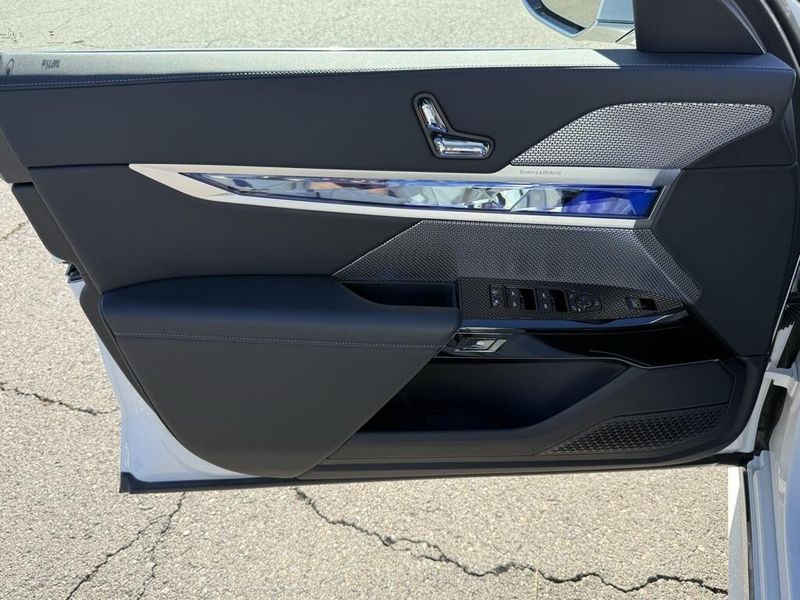 Used 2025 BMW i7 eDrive50Image 19