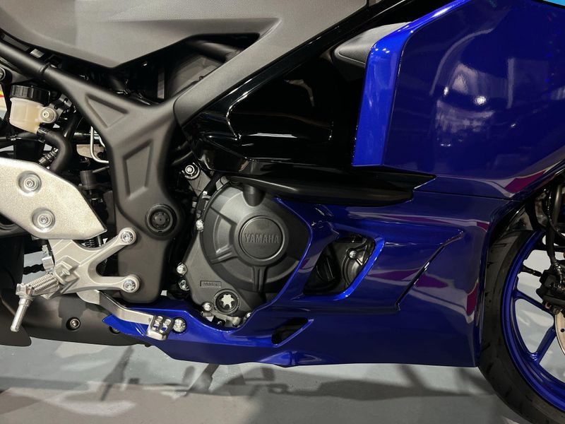 New 2026 Yamaha YZF-R3 ABS Image 16