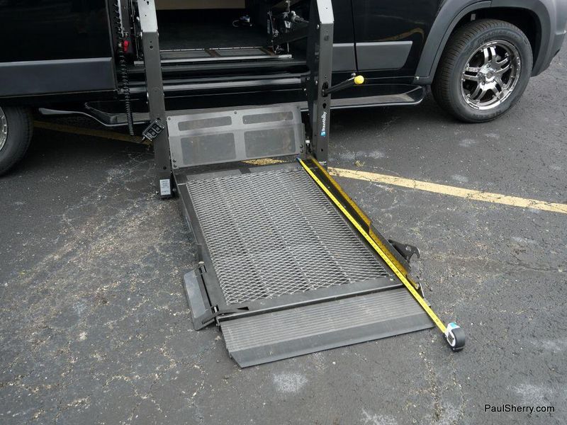 2018 RAM ProMaster 1500 Low RoofImage 13