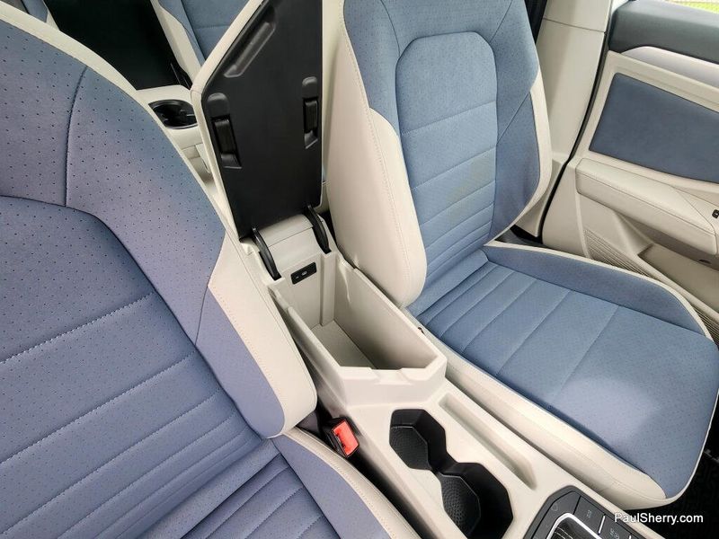Used 2025 Volkswagen Jetta SE