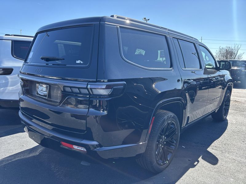 2026 Jeep Grand Wagoneer Limited Reserve 4x4Image 7