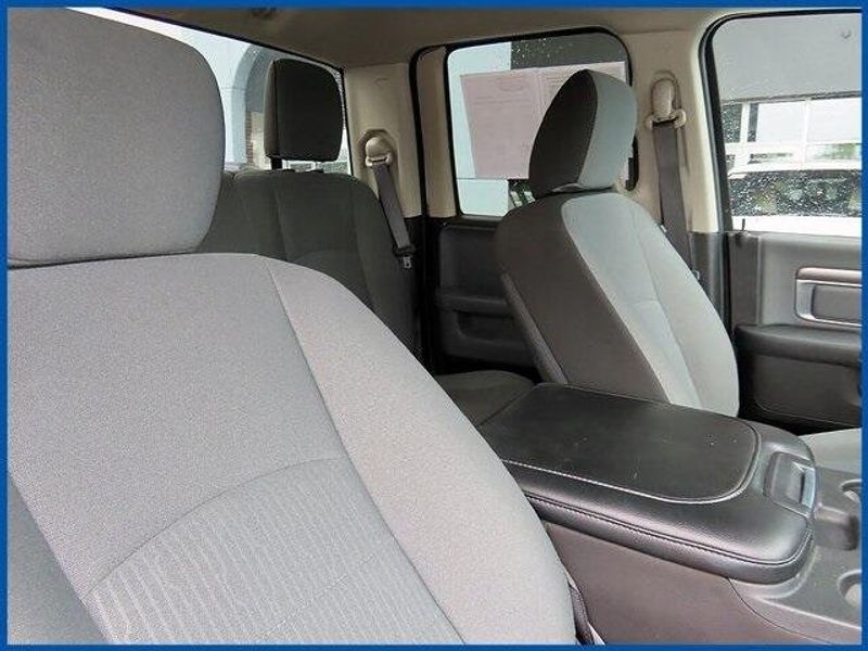 2024 RAM 1500 Classic SLTImage 10