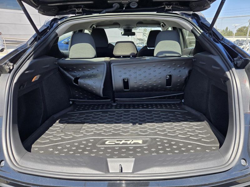 Used 2021 Toyota C-HR LE FWD (Natl)