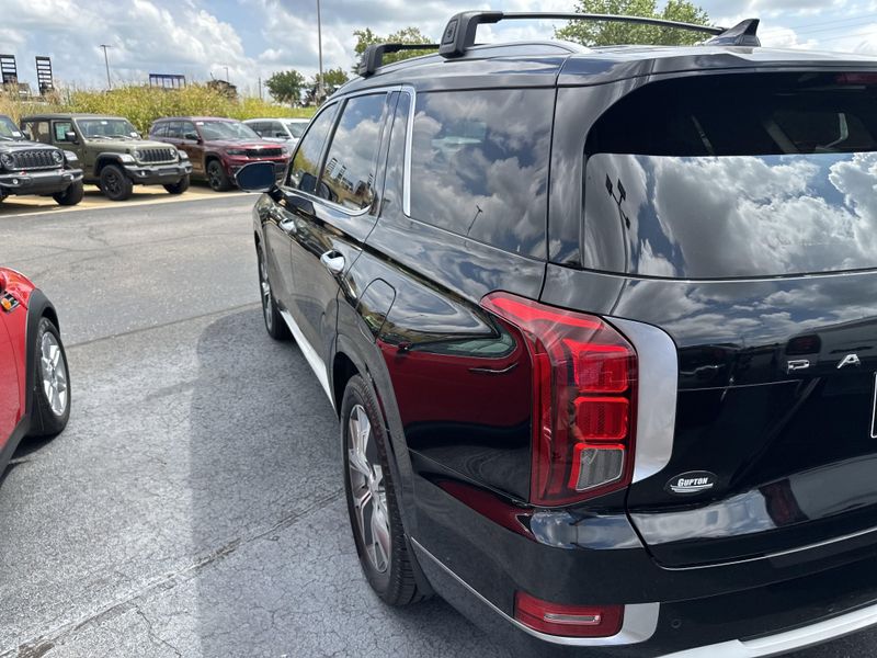 Used 2022 Hyundai Palisade LimitedImage 9
