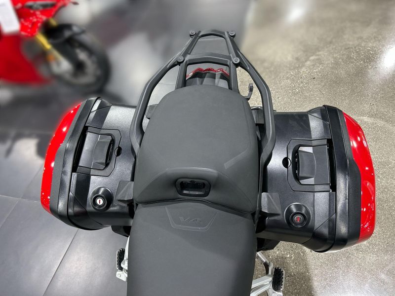 New 2024 Ducati MULTISTRADA V4 S TRAVEL & RADAR SPOKED WHEELS - DEMO Image 19