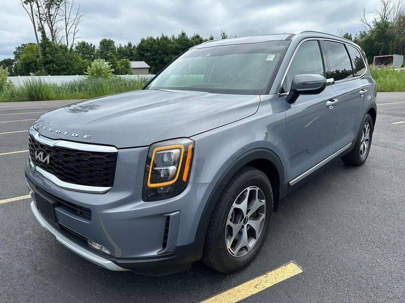2022 Kia Telluride EX photo 11