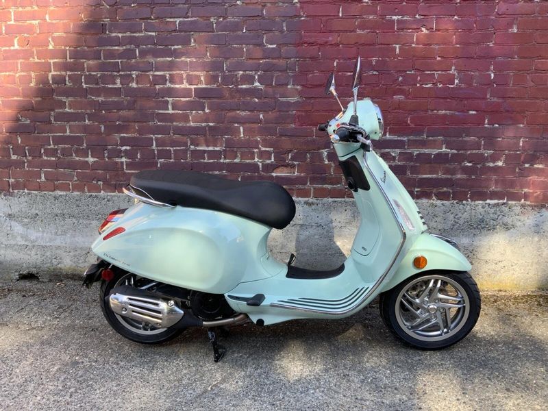 New 2027 Vespa PRIMAVERA 150 