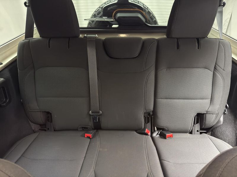 Used 2022 Jeep Wrangler Unlimited WillysImage 12