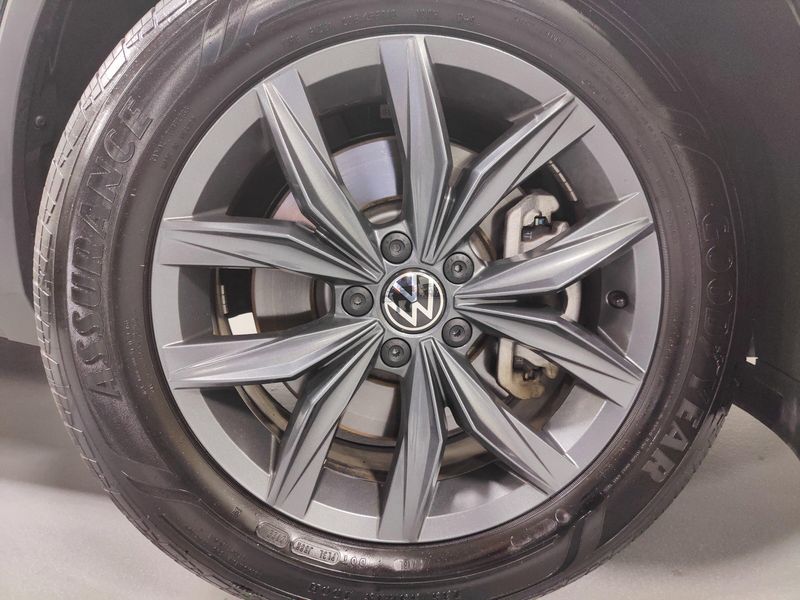 Used 2022 Volkswagen Tiguan SE 4-Motion AWDImage 21