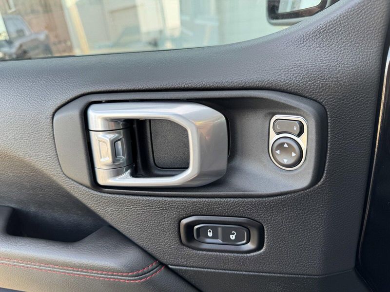 2021 Jeep Wrangler Unlimited RubiconImage 16