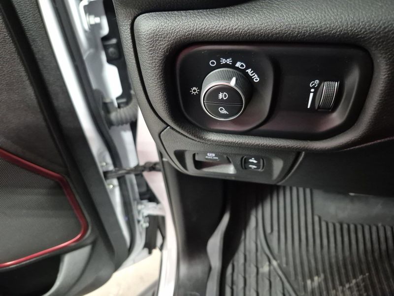 2024 RAM 1500 RebelImage 27