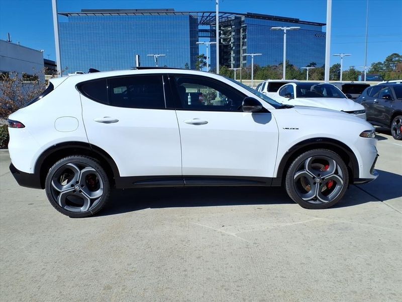 New 2026 Alfa Romeo Tonale VeloceImage 5