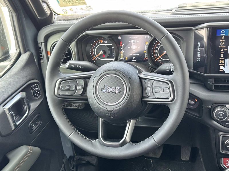 New 2026 Jeep Gladiator Mojave X 4x4