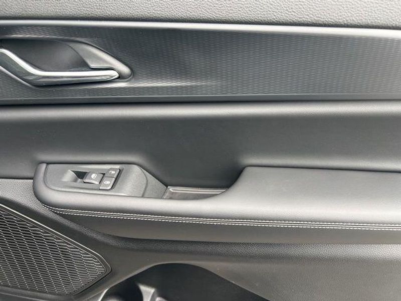 2025 Jeep Grand Cherokee L Altitude X 4x4