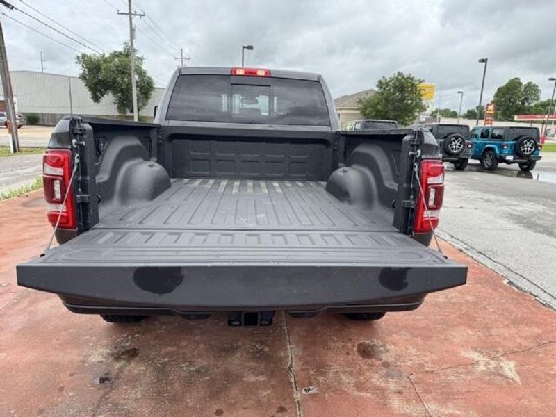 2024 RAM 2500 LaramieImage 12