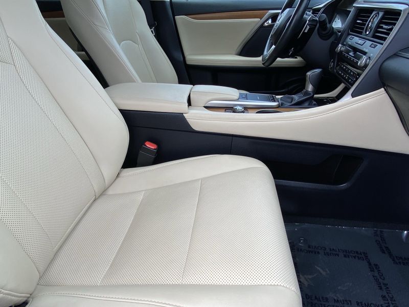 2022 Lexus RX 350Image 12