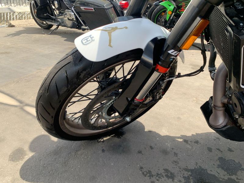 Used 2023 Husqvarna Svartpilen 401 Image 10