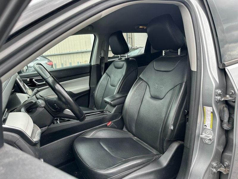 2022 Jeep Compass LimitedImage 17