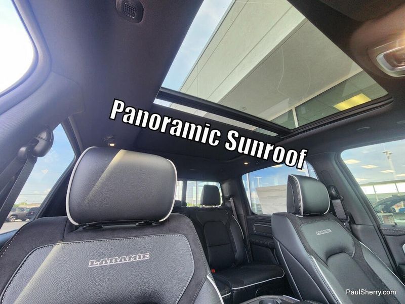 New 2026 RAM 1500 Laramie Crew Cab 4x4 5'7' Box