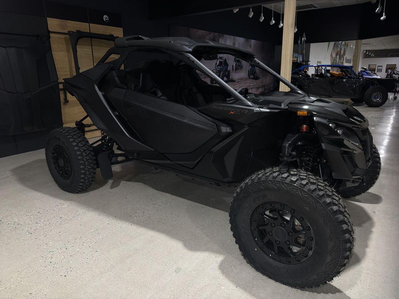 New 2026 Can-Am MAVERICK R XRS 999T BK HB SAS Image 1