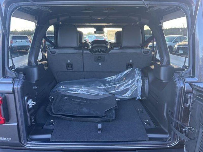 2025 Jeep Wrangler 4-door Rubicon