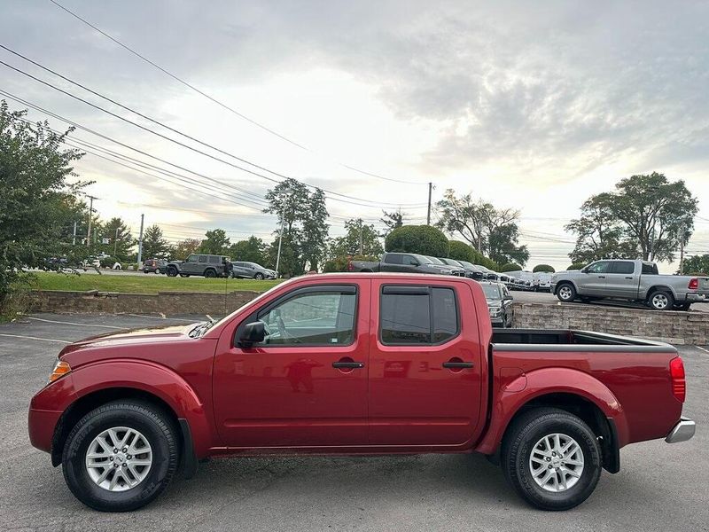 2018 Nissan Frontier SV photo 2