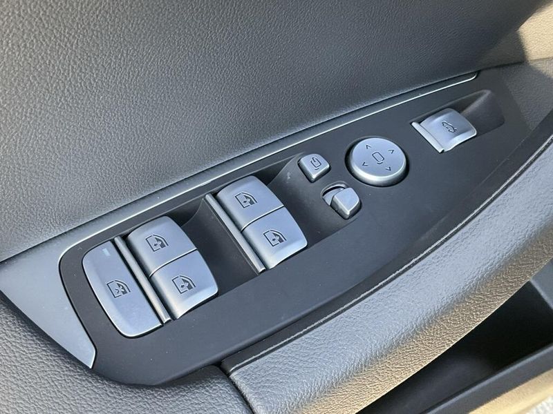 2024 BMW X3 sDrive30iImage 19