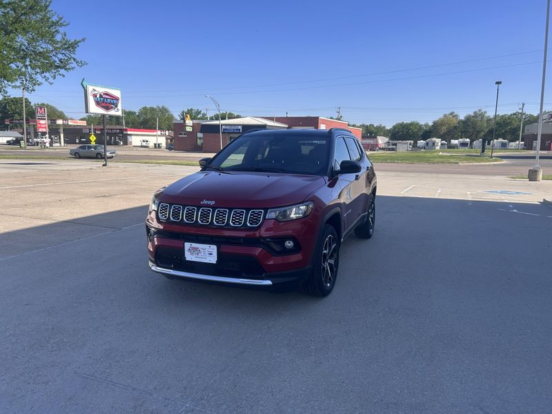 2025 Jeep Compass LimitedImage 4
