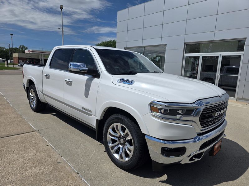 Used 2022 RAM 1500 LimitedImage 2