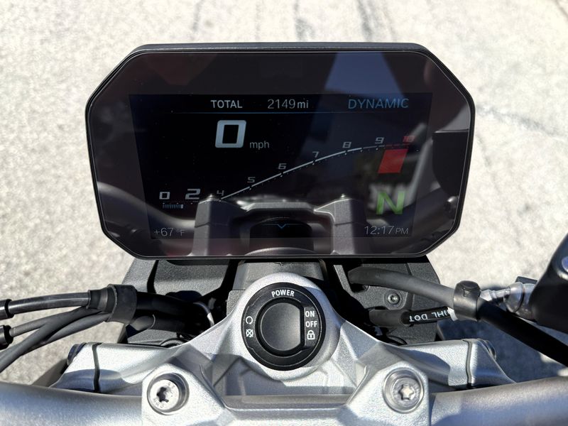 2024 BMW F 900 R Low