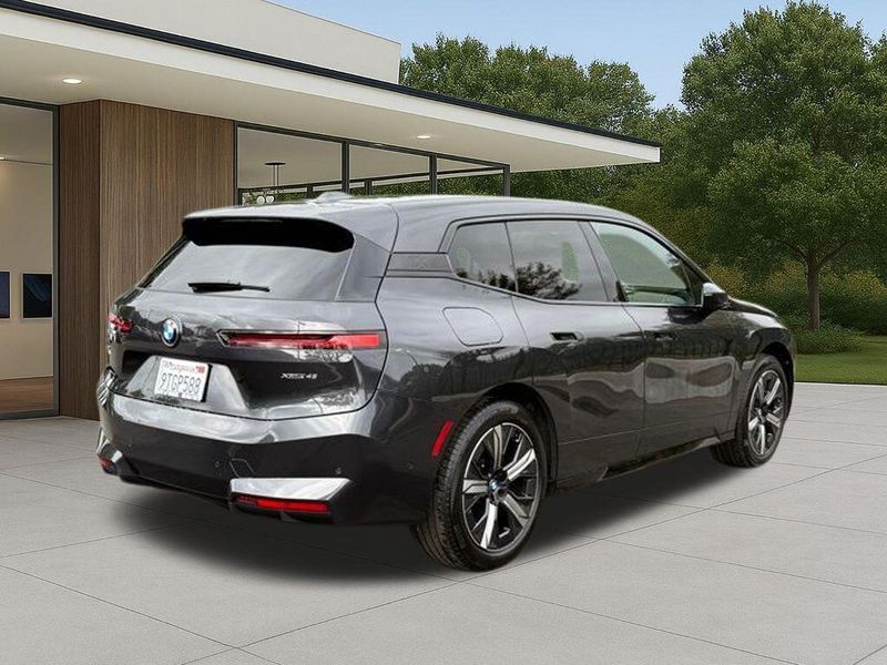 Used 2026 BMW iX xDrive45Image 8