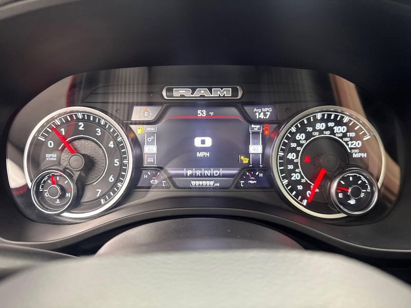 2022 RAM 1500 LaramieImage 11