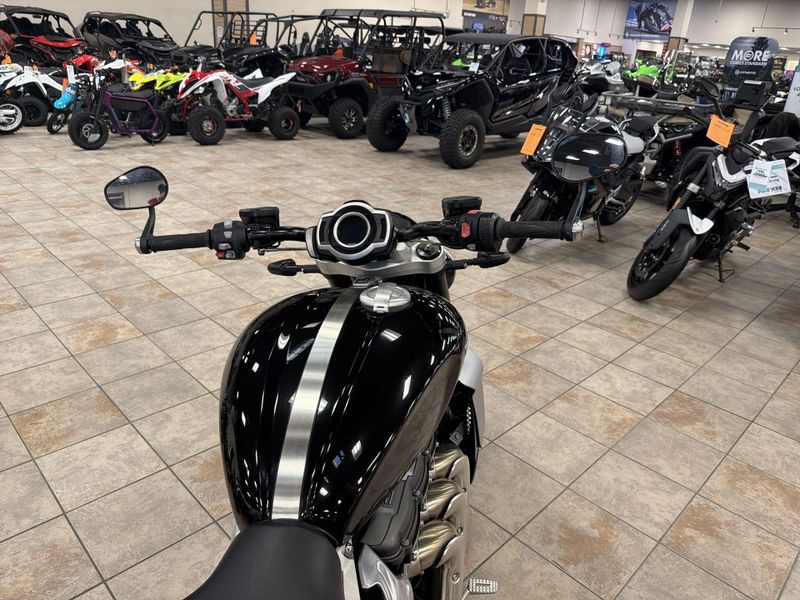 Used 2023 Triumph Rocket 3 R (Euro 5a) Image 25