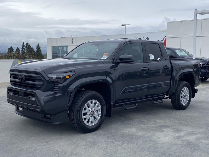 2025 Toyota Tacoma SR5Image 6