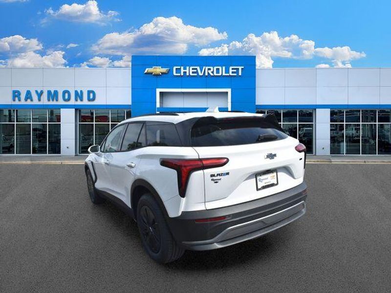 New 2026 Chevrolet Blazer EV LTImage 6