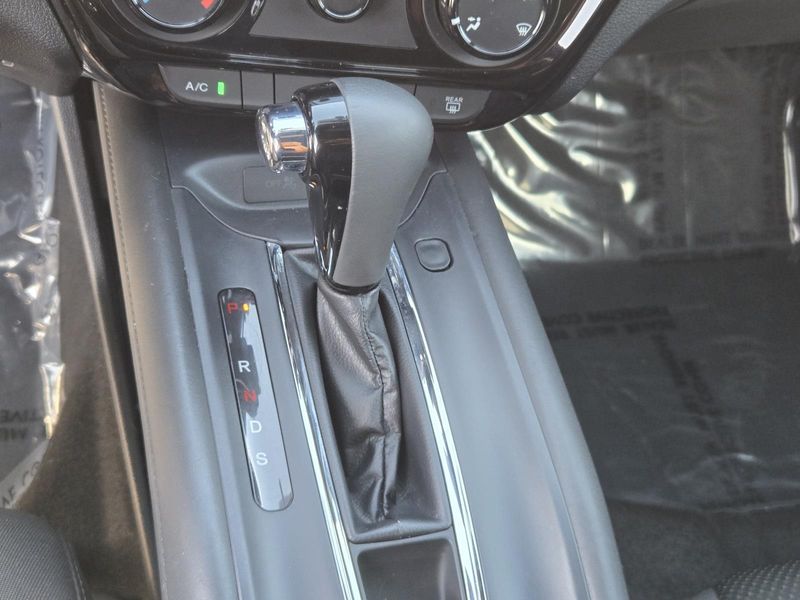 Used 2022 Honda HR-V Sport 2WD CVT