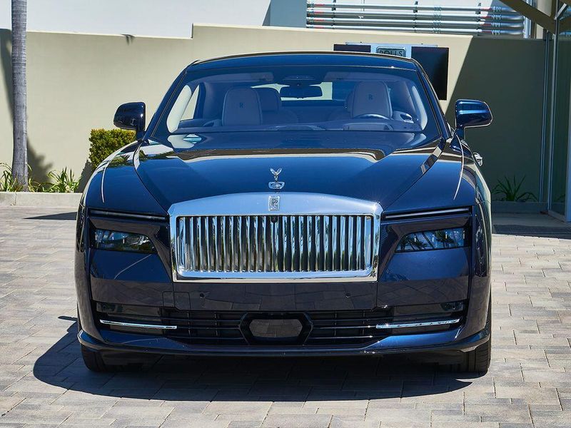 Used 2025 Rolls-Royce Spectre Image 7