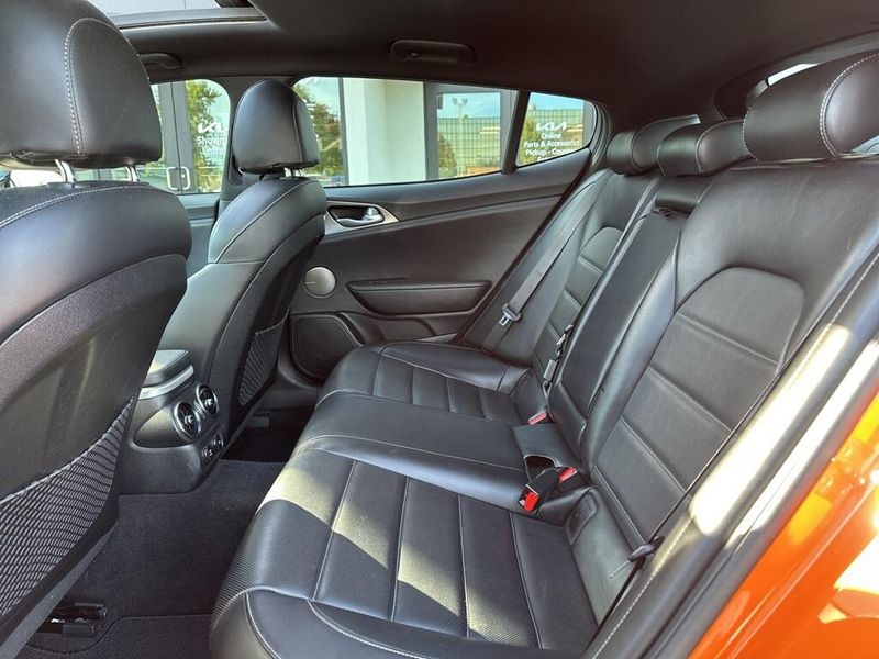 2020 Kia Stinger GT2 photo 21